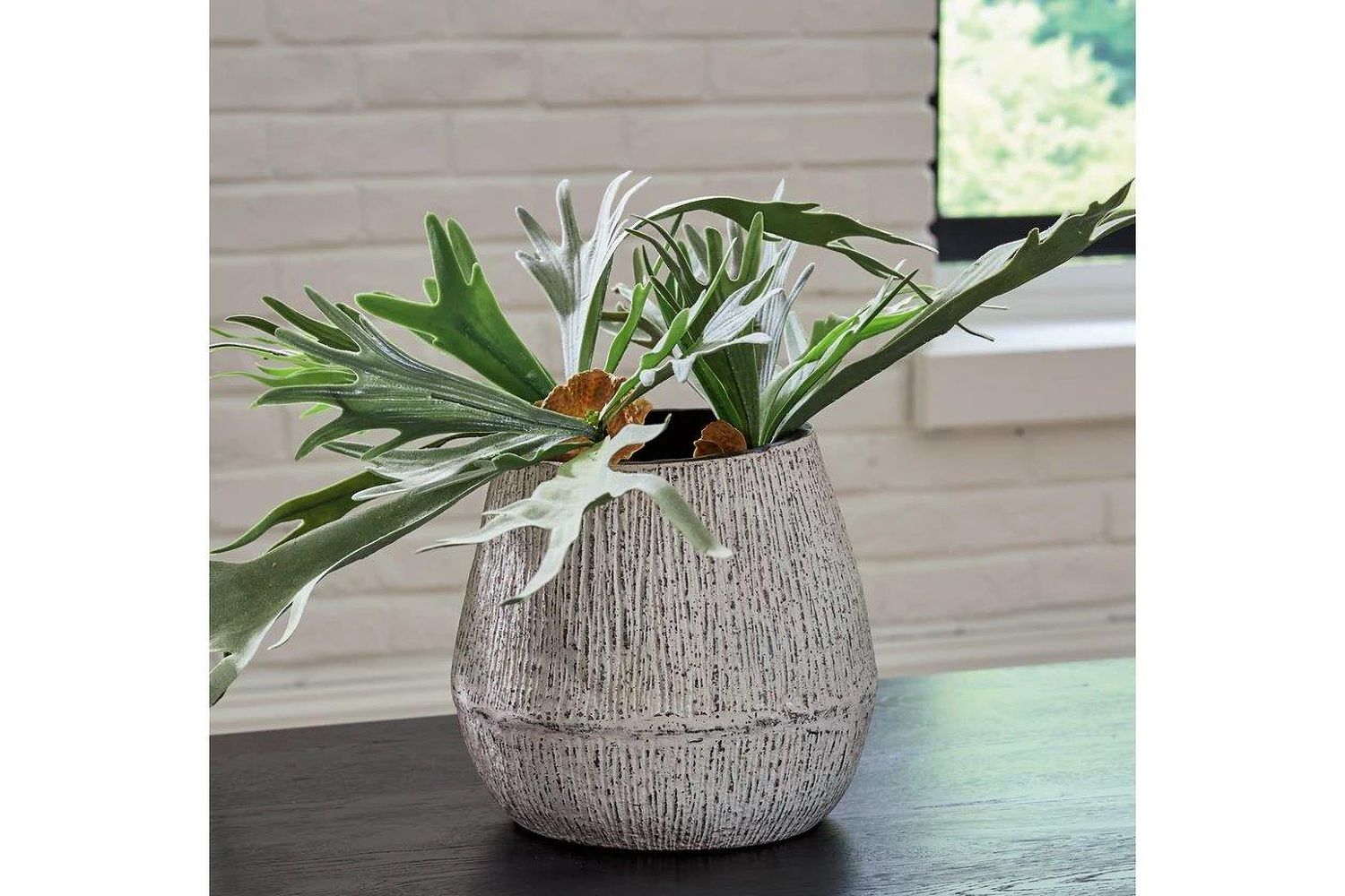 Claymount Vase In Distressed Brown A2000636