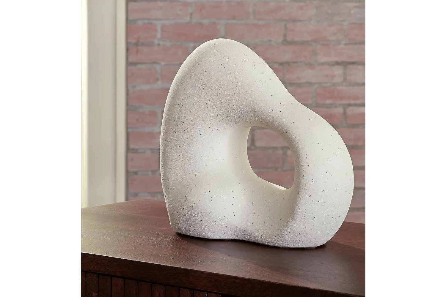 Arthrow Sculpture In Off White A2000649