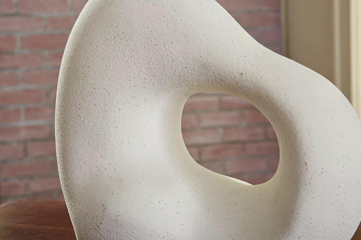 Arthrow Sculpture In Off White A2000649