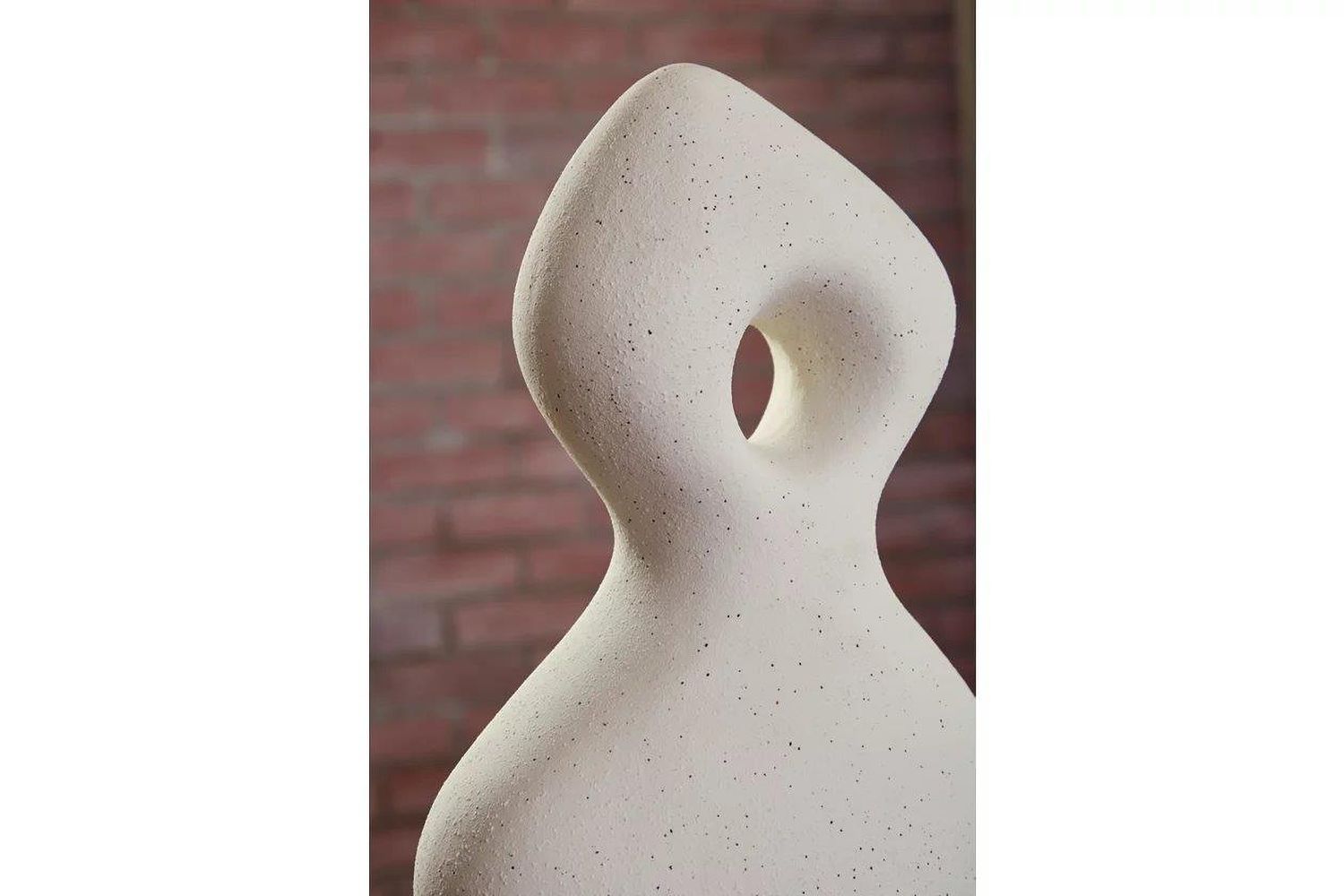 Arthrow Sculpture In Off White A2000650
