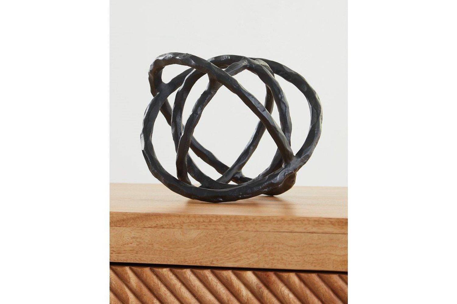 Barlee Sculpture In Black A2000652S