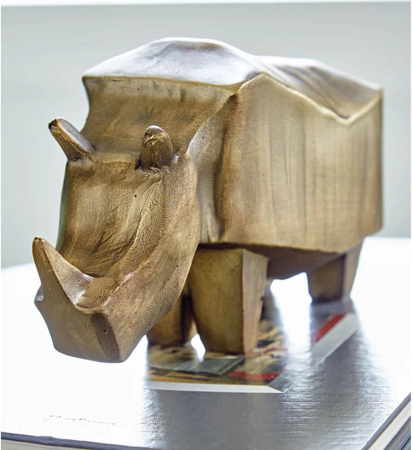Gentwell Sculpture In Antique Gold A2000665