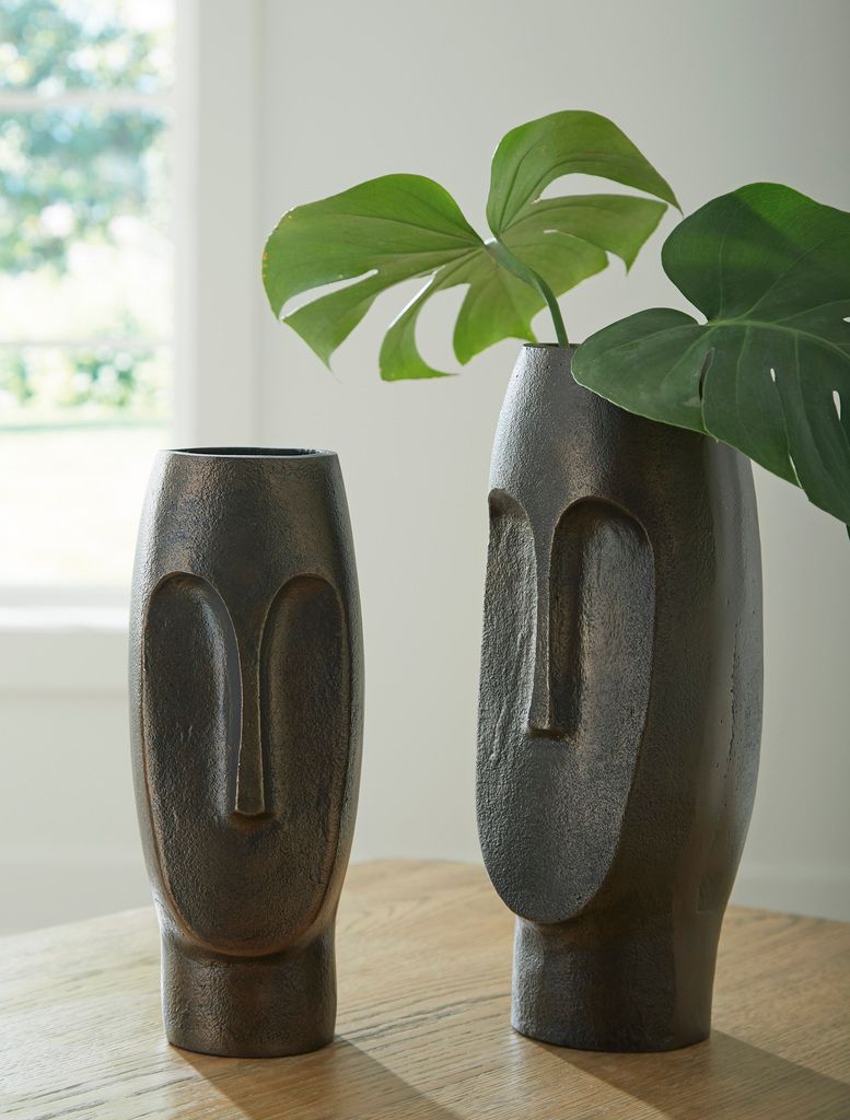 Elanman Vase In Antique Bronze A2000692