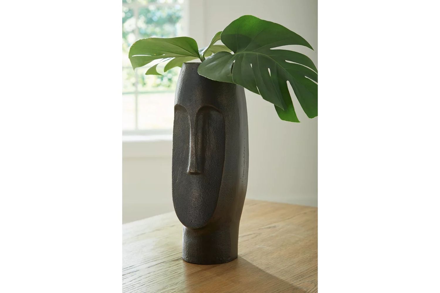 Elanman Vase In Antique Bronze A2000693