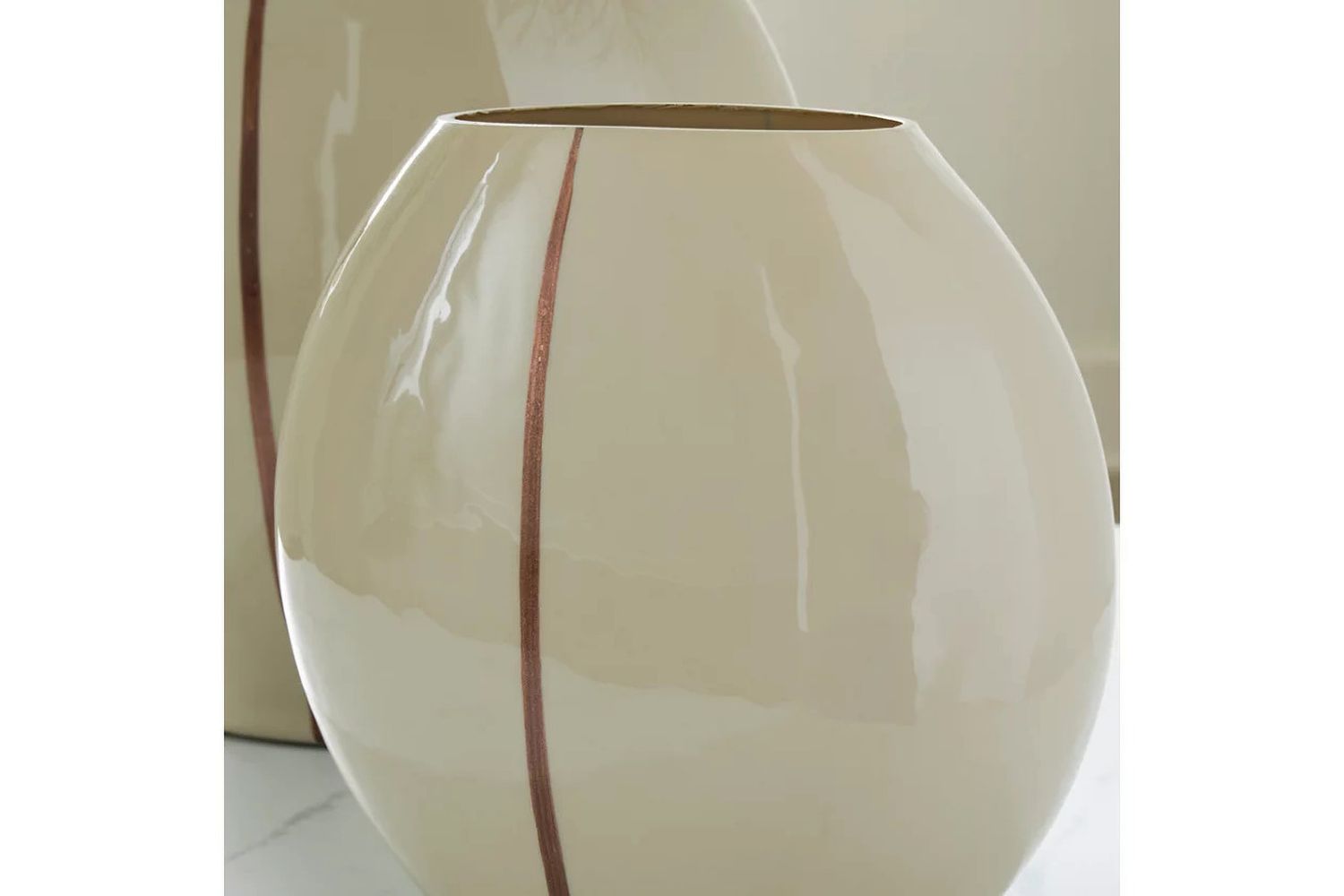 Sheabourne Small Vase In Cream A2000701