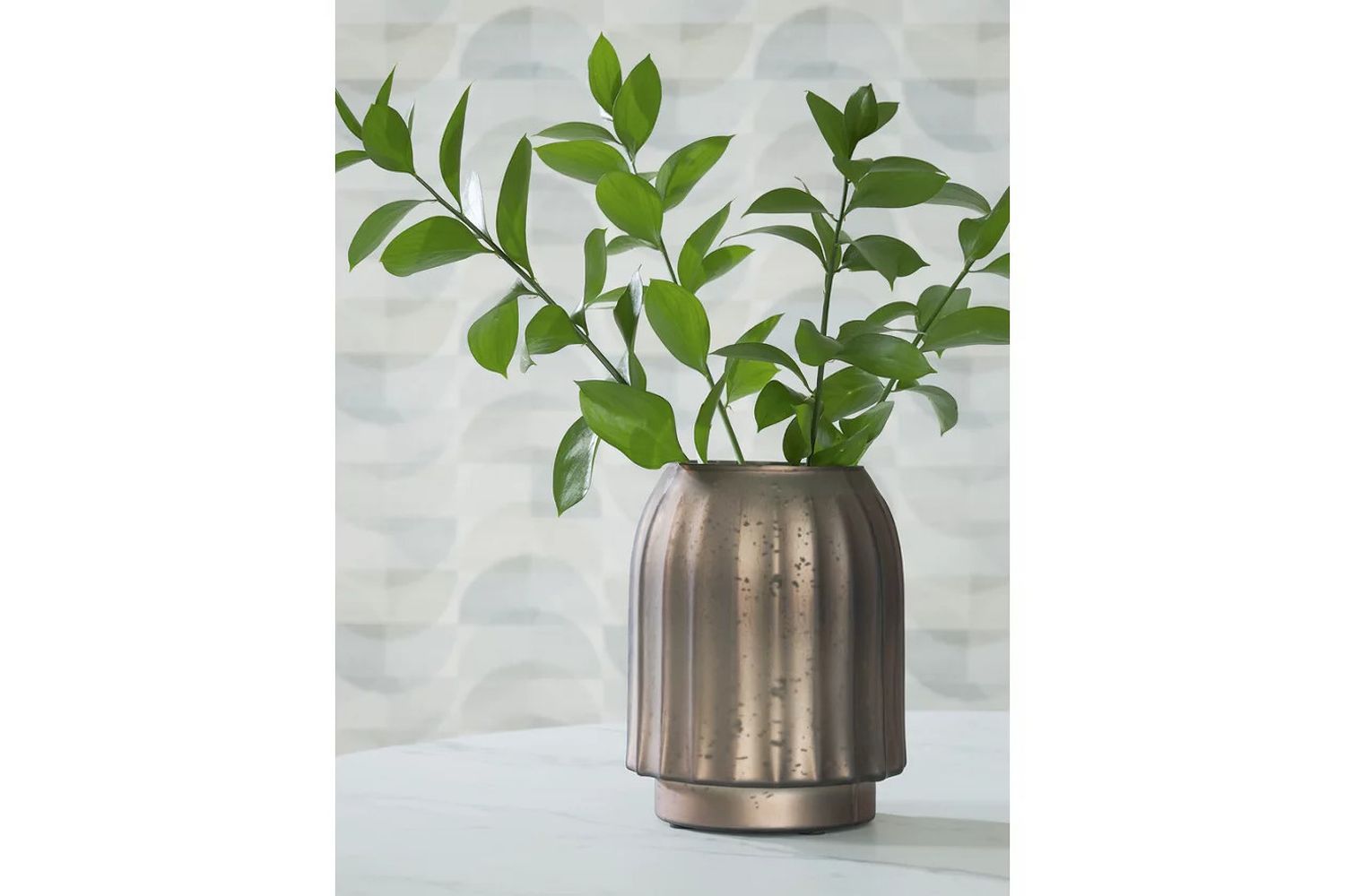 Briarcott Small Vase In Brown A2000703