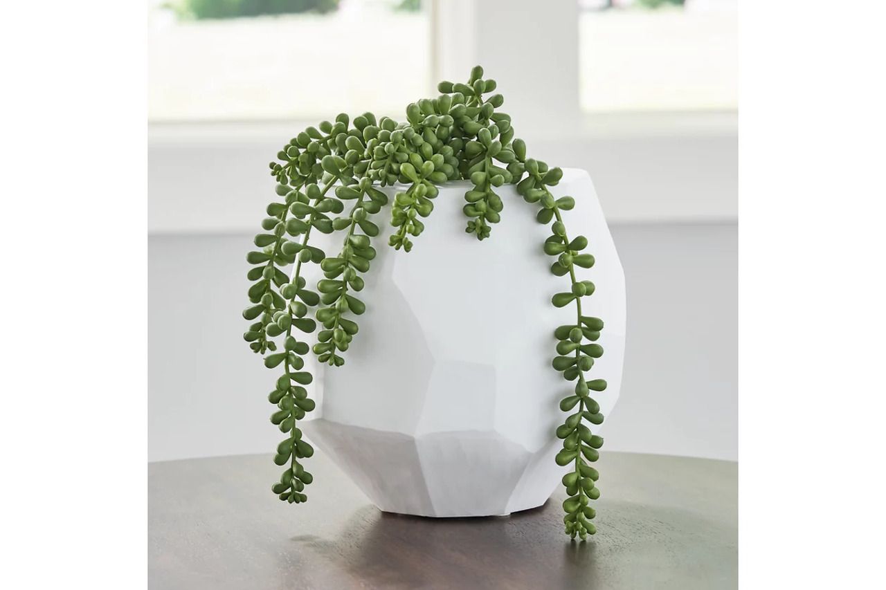 Karenton Vase In White A2000720