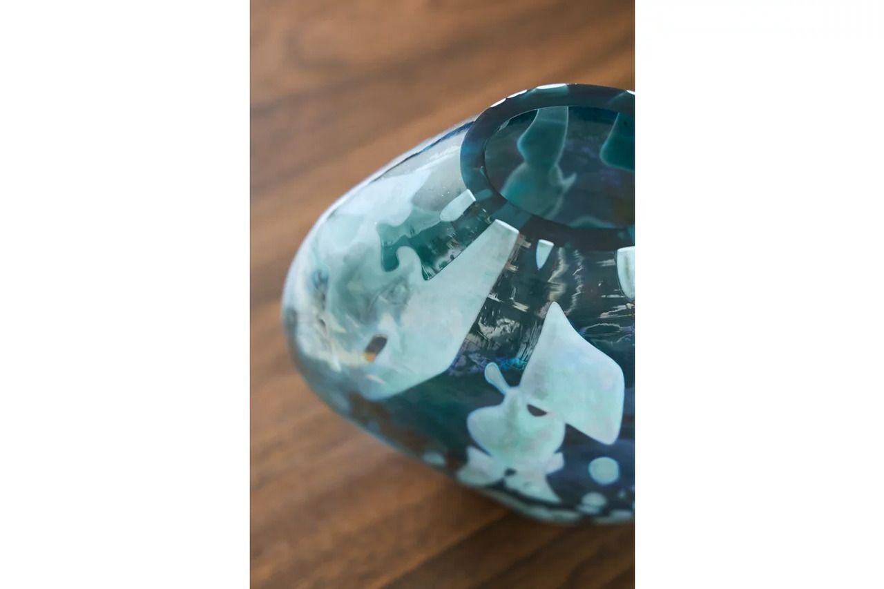 Cartshaw 7 Inch Vase In Iridescent Teal A2000738