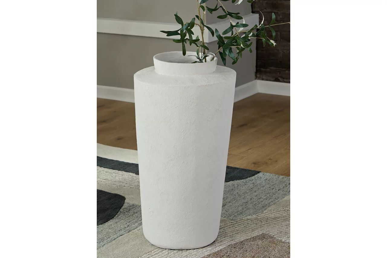 Flurinworth 29 Inch Vase In Cream A2000768