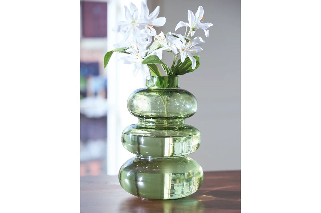 Renethorne Vase In Green A2000801