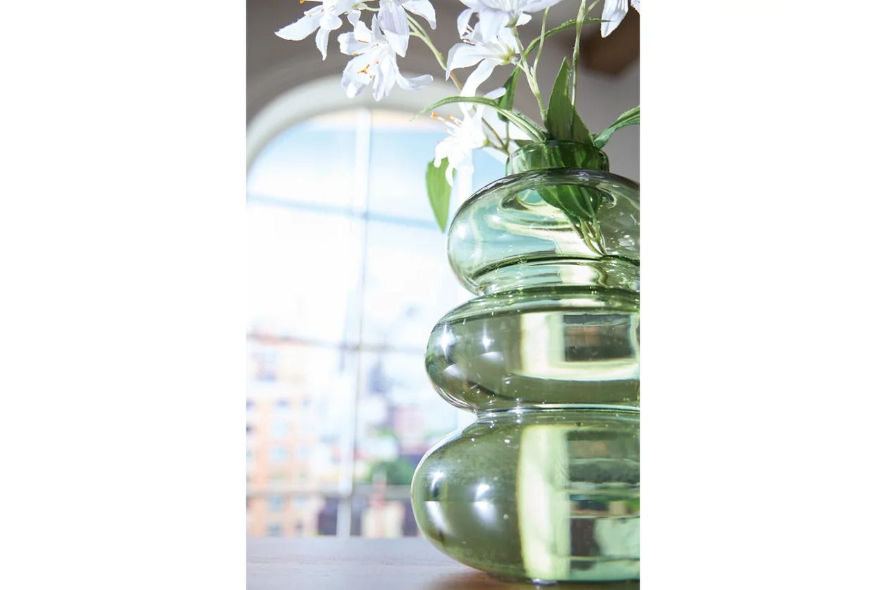 Renethorne Vase In Green A2000801
