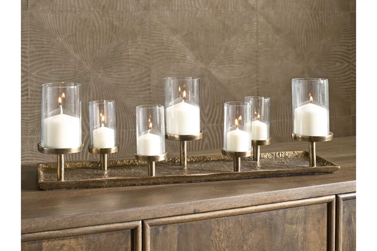 Wallmond Candle Holder In Antique Brass A2000820