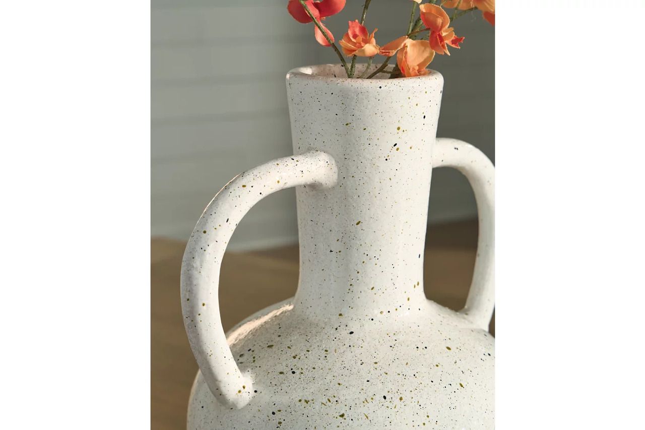 Dallinworth Large Vase In White and Black A2000832