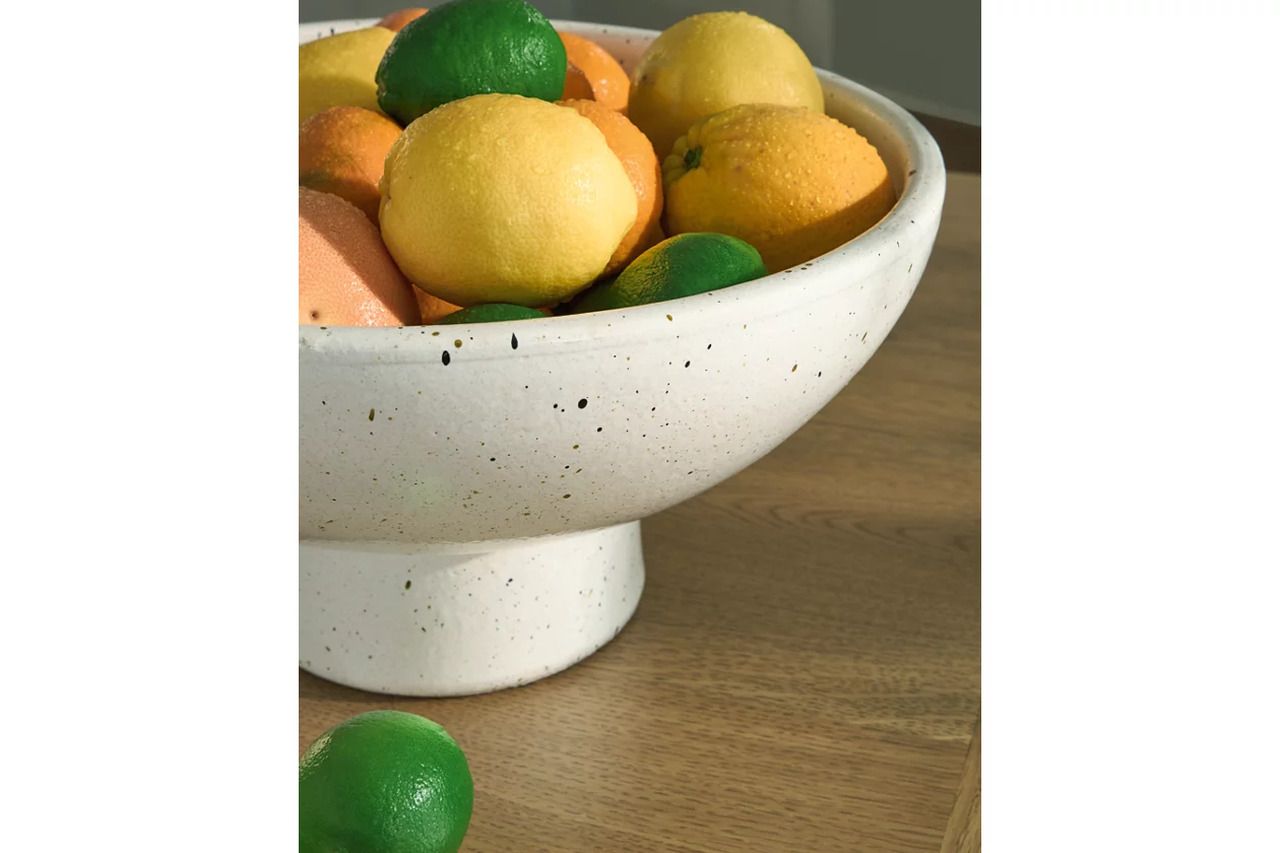 Dallinworth Bowl In White and Black A2000833