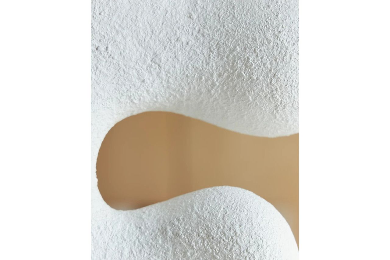 Lavarsen Large Sculpture In White and Brown A2000840