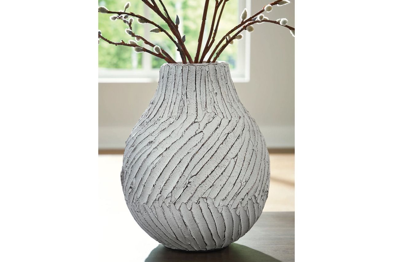 Shelvie Large Vase In Distressed White A2000849