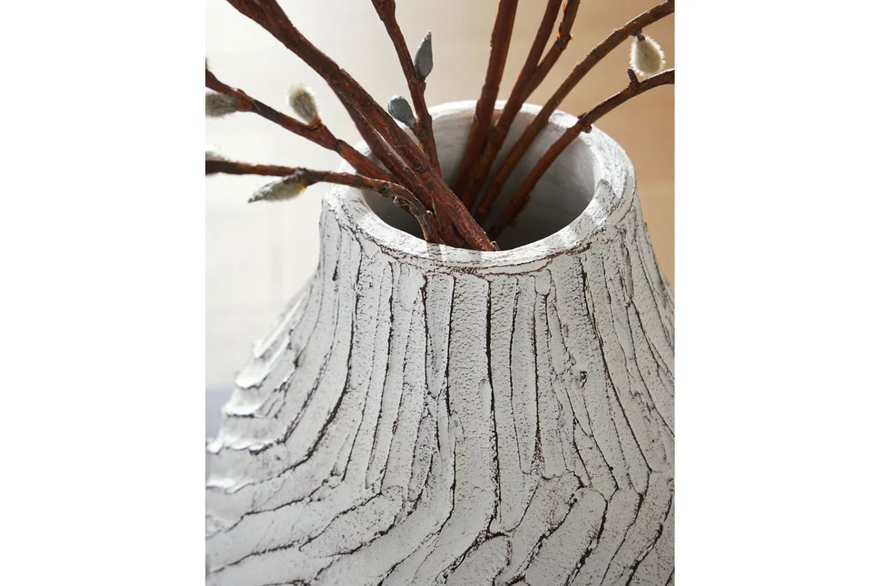 Shelvie Large Vase In Distressed White A2000849