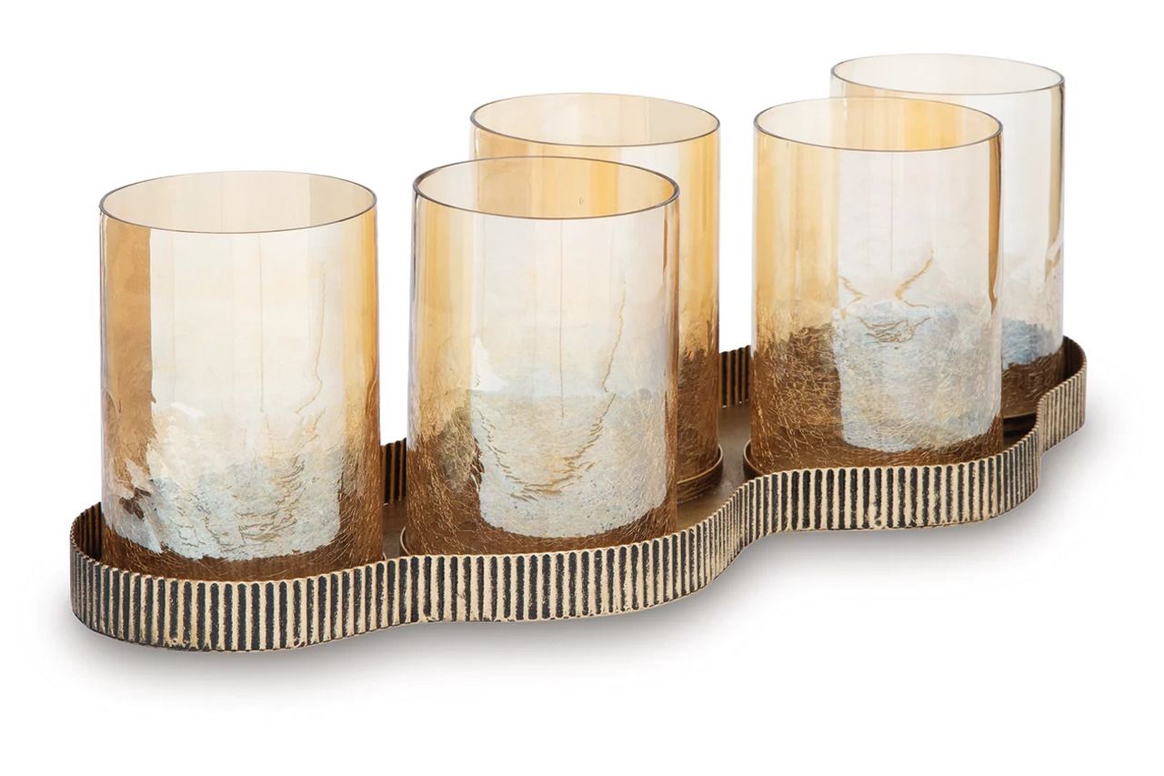 Evereton Candle Holder In Antique Gold A2000856