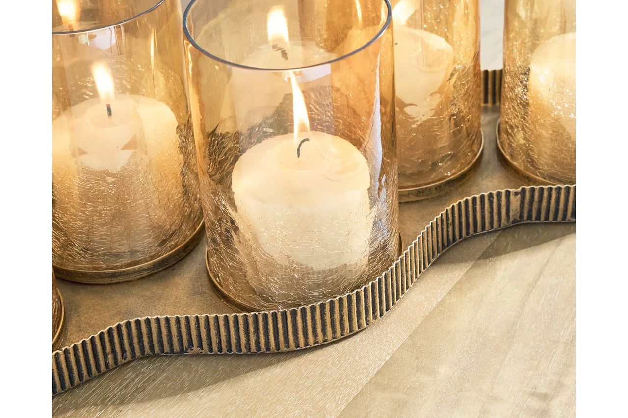Evereton Candle Holder In Antique Gold A2000856