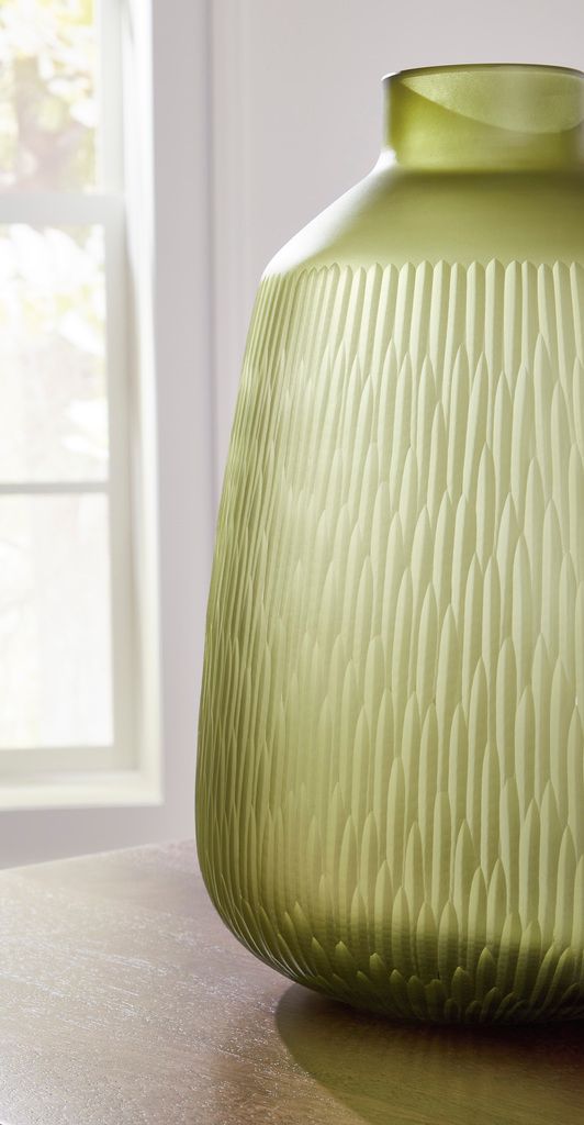 Scottyard Vase In Olive Green A2900008