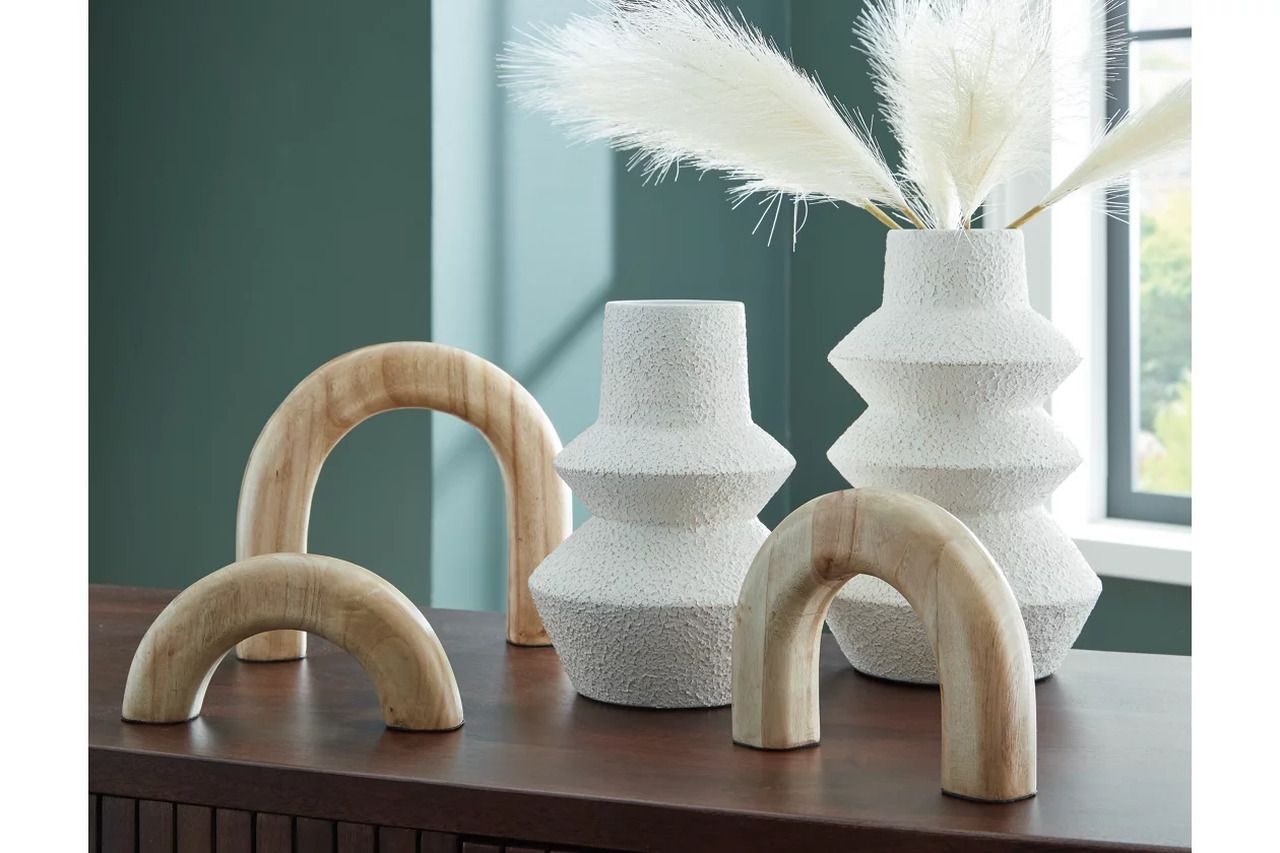Maddwarth Accessory Set Set of 5 In White and Brown A2C00214