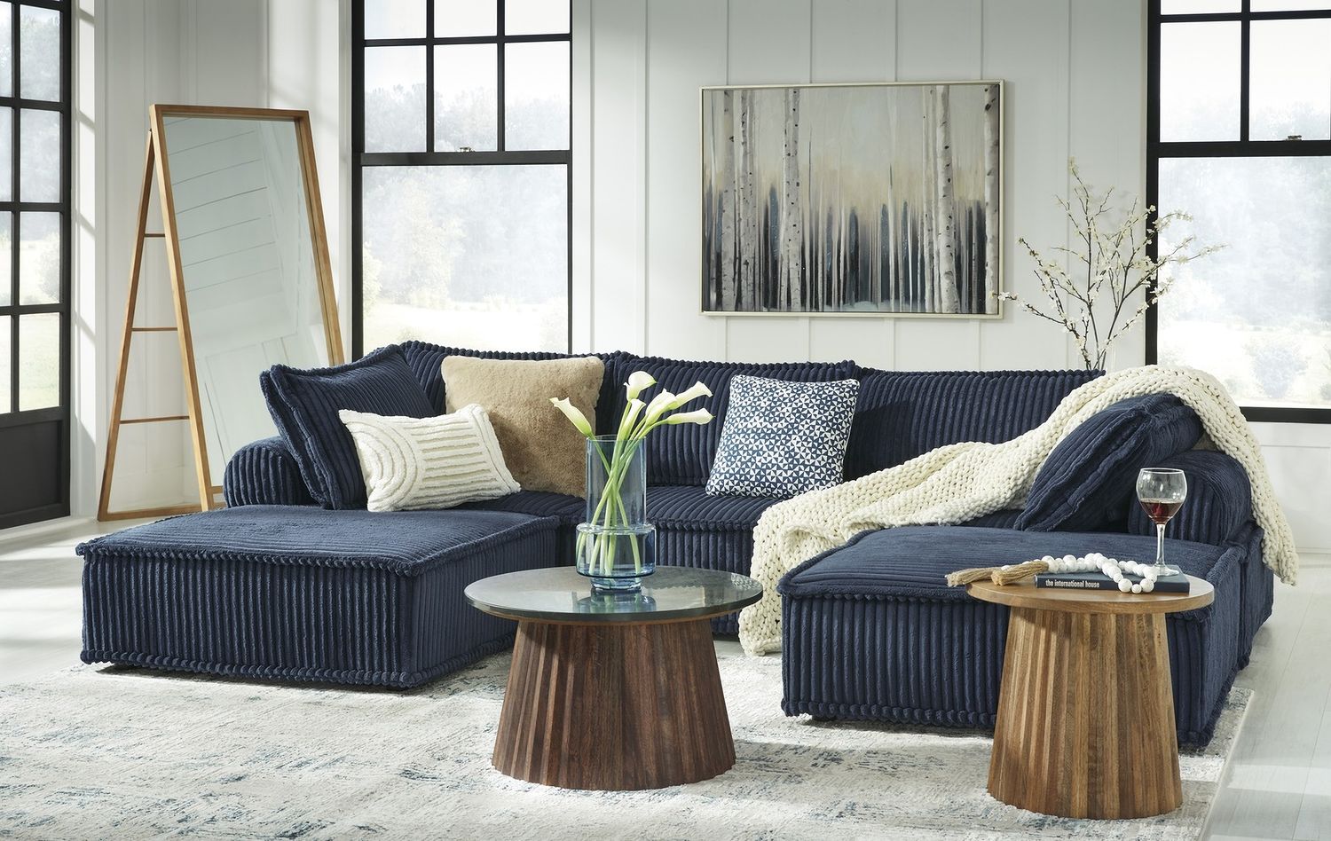 Bales Accent Chair In Navy A3000662