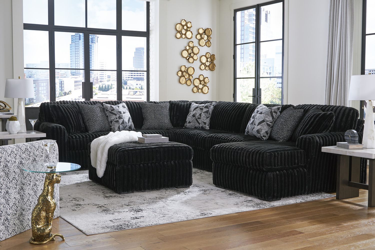 Kenbell Accent Chair In Black/White A3000705