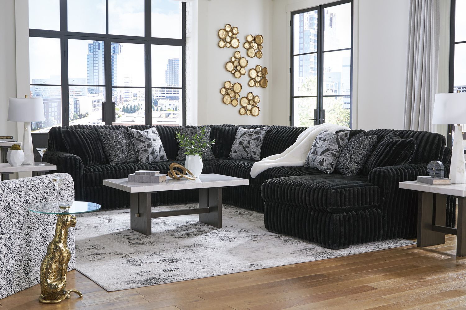 Kenbell Accent Chair In Black/White A3000705
