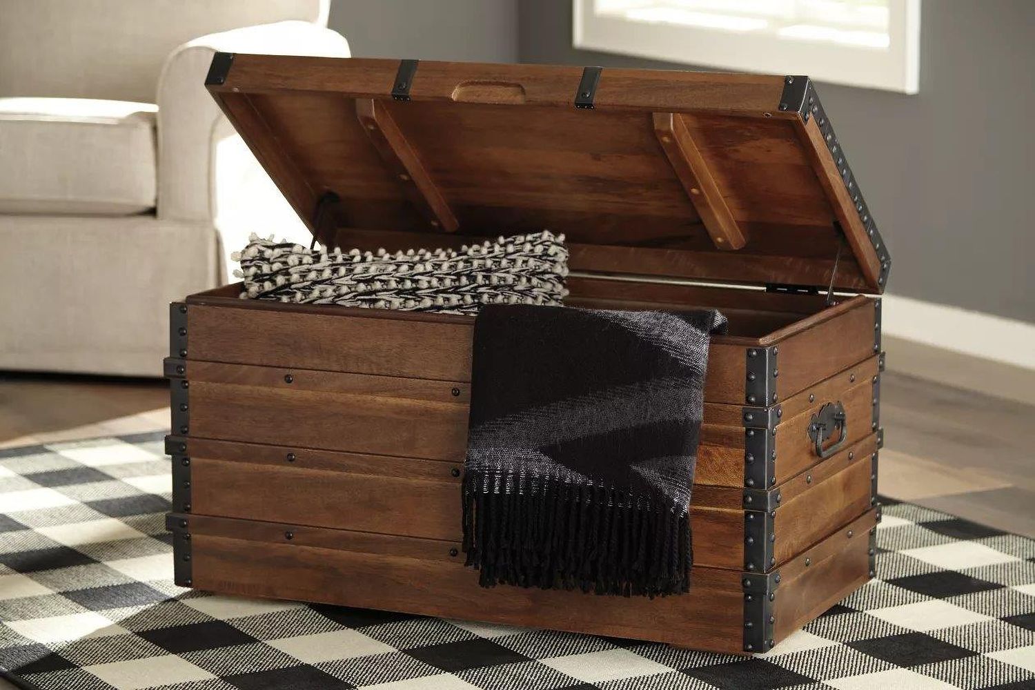 Kettleby Brown Storage Trunk A4000096
