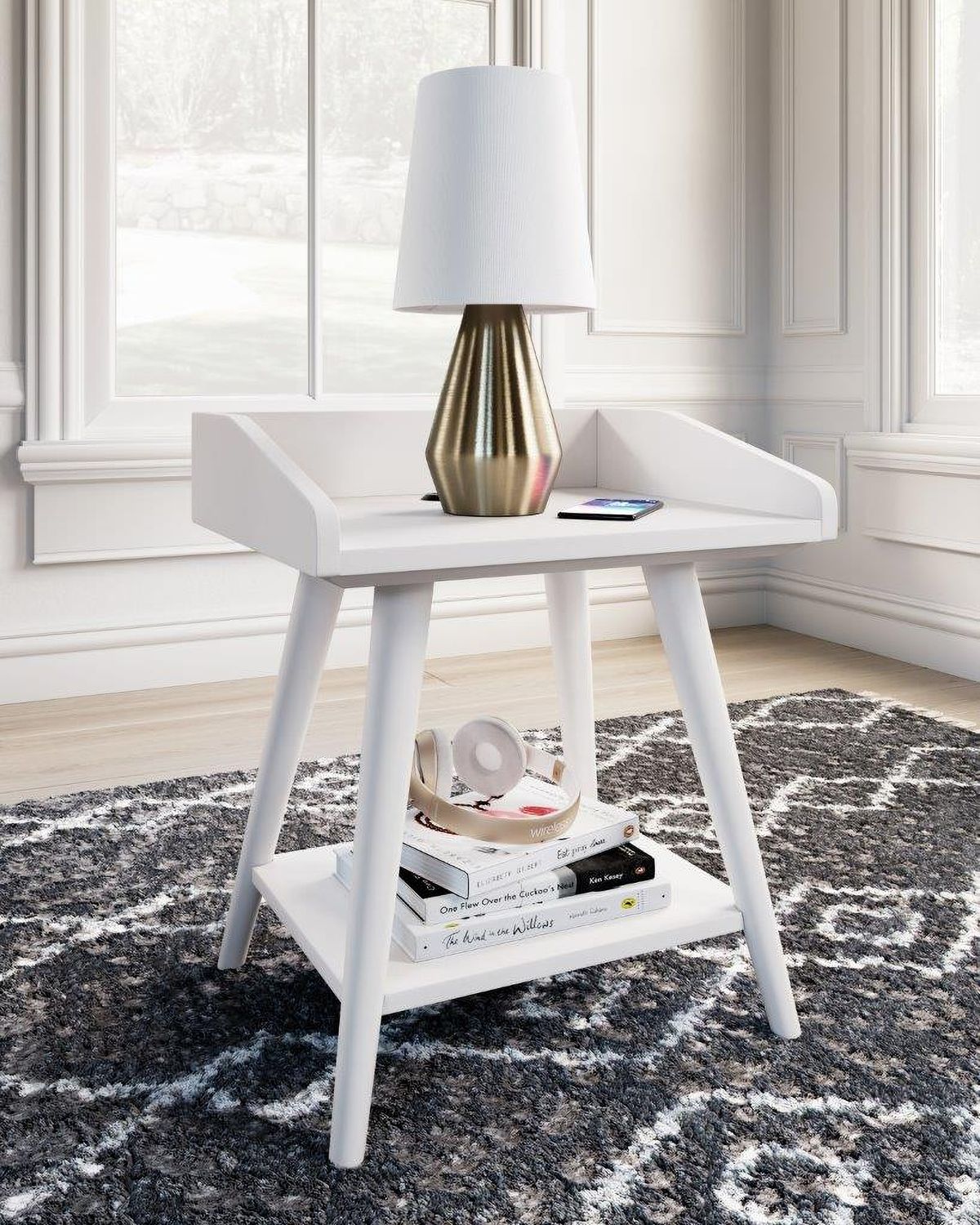 Blariden White Accent Table A4000367