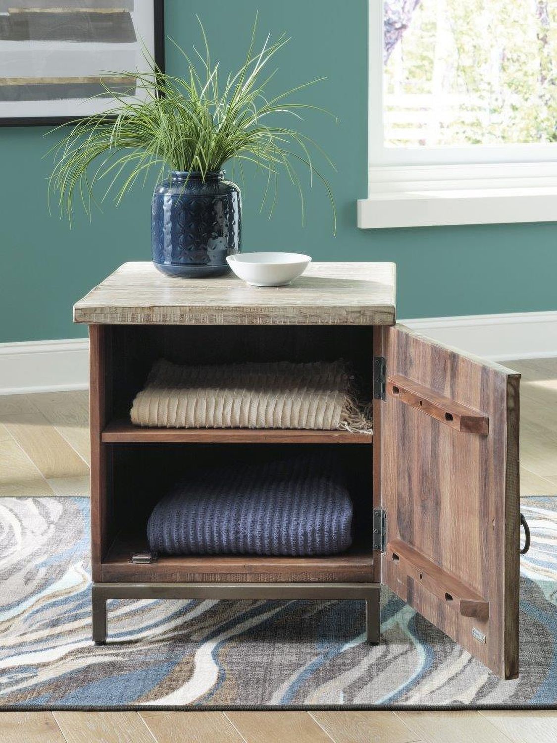 Laddford Whitewash 1 Door Accent Cabinet A4000506