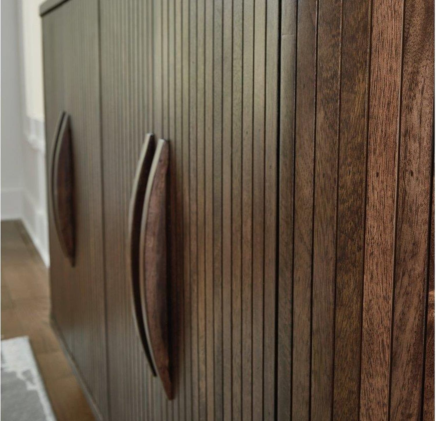 Amickly Accent Cabinet In Dark Brown A4000571