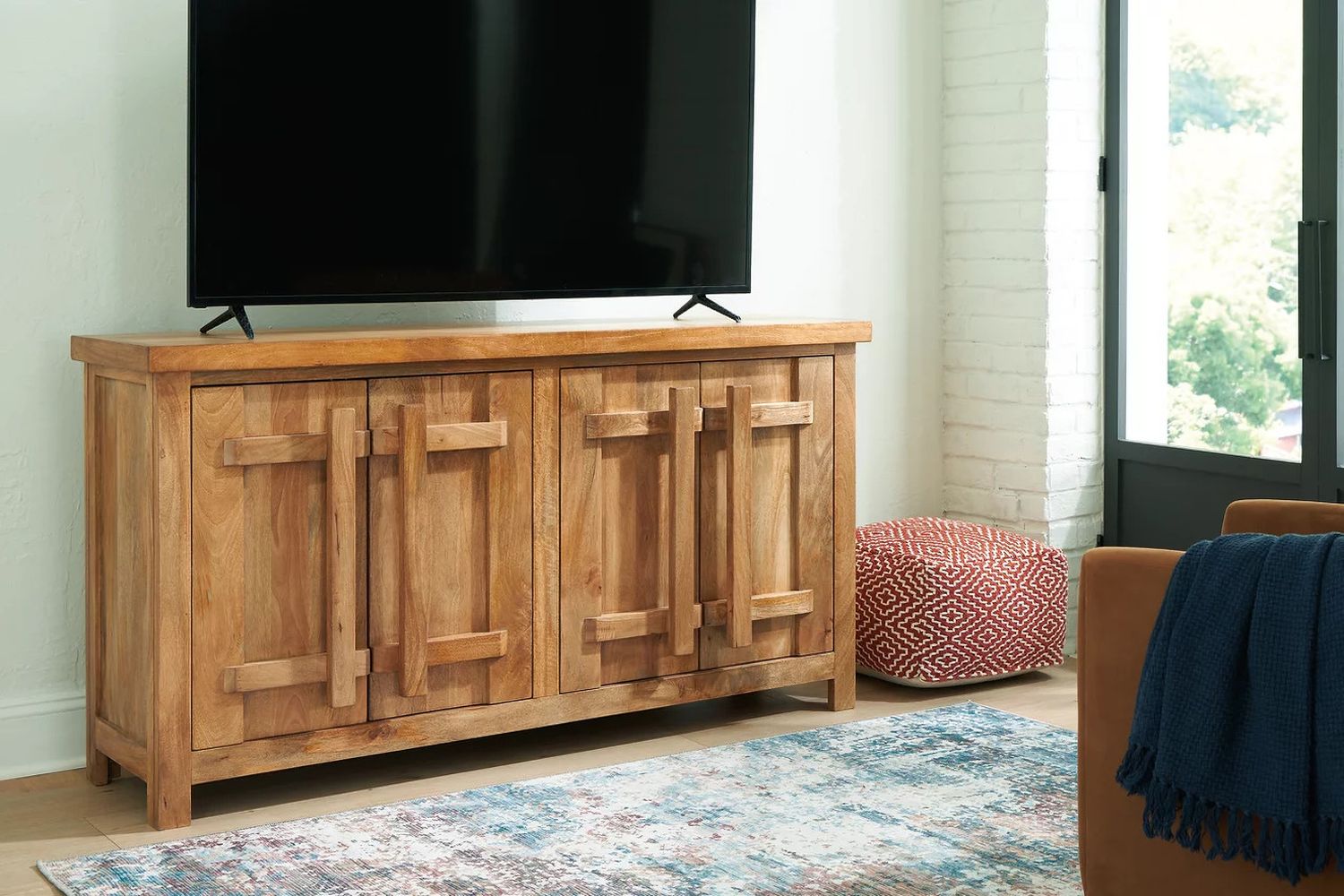 Dresor Accent Cabinet In Natural A4000578