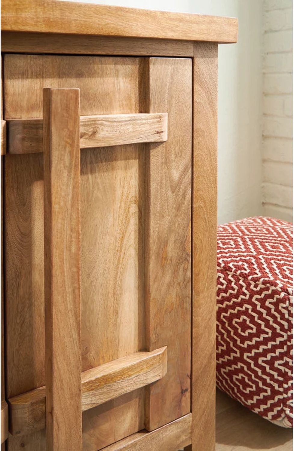 Dresor Accent Cabinet In Natural A4000578