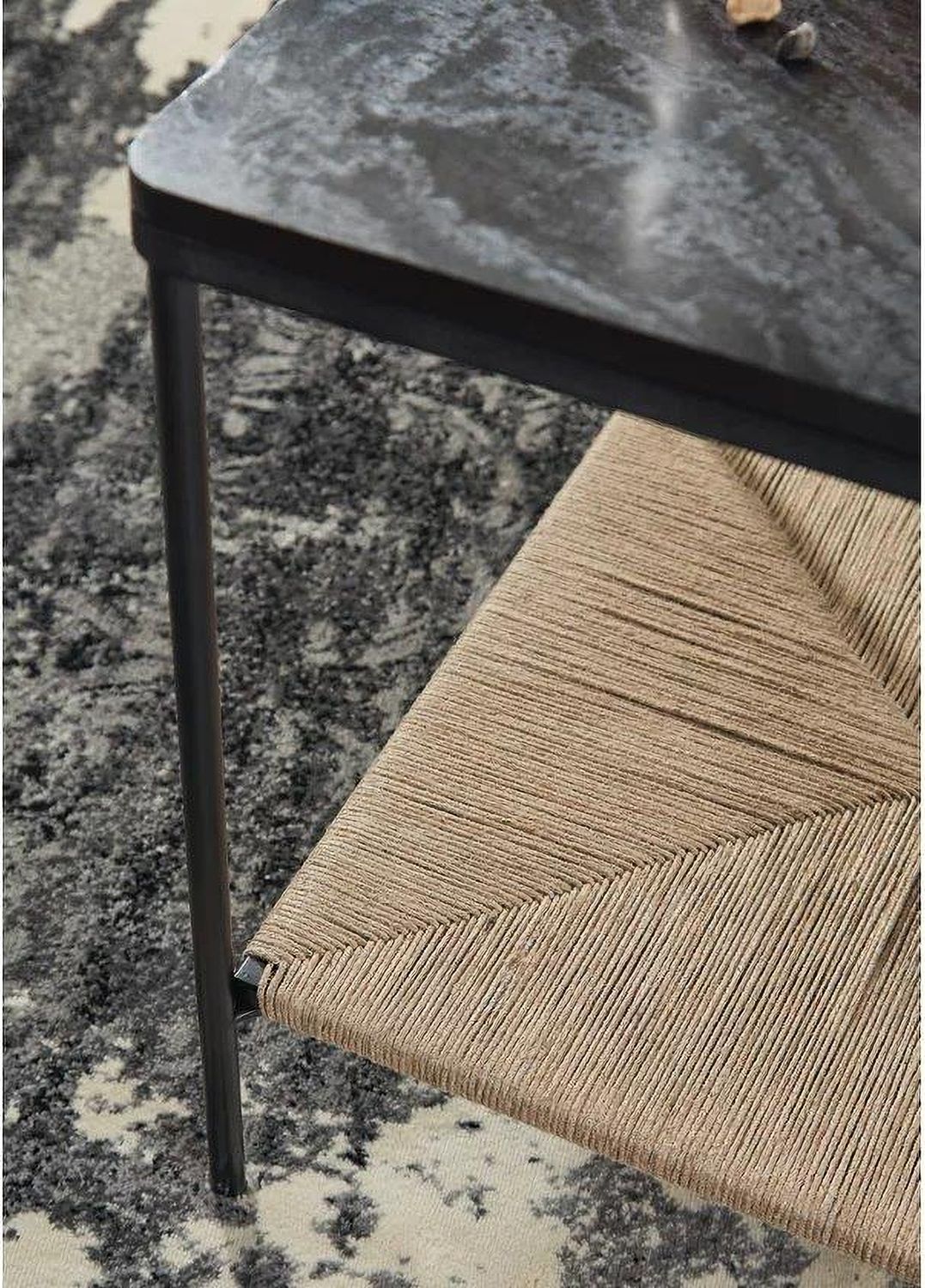 Minrich Accent Table In Black and Natural A4000591