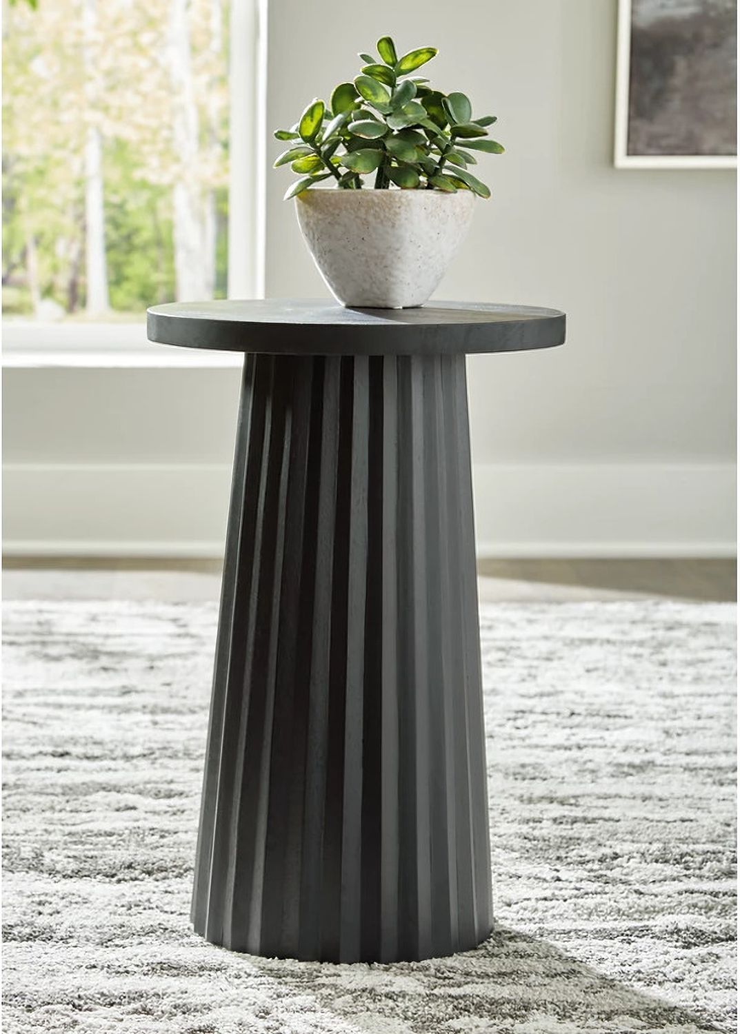 Ceilby Accent Table In Black A4000603
