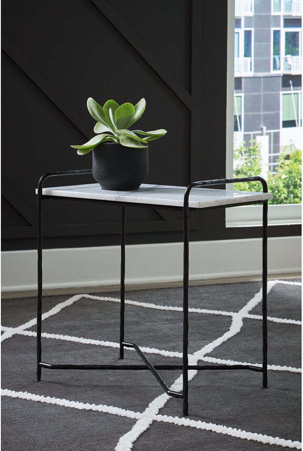 Ashber Accent Table In White and Black A4000609