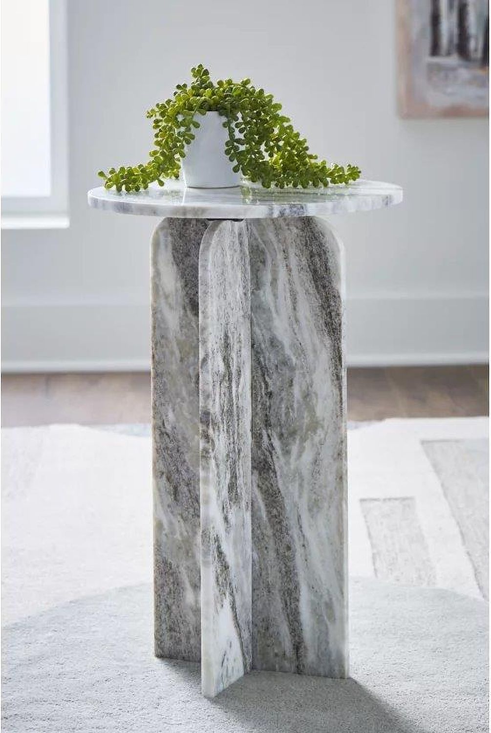 Keithwell Round Accent Table In Gray A4000610