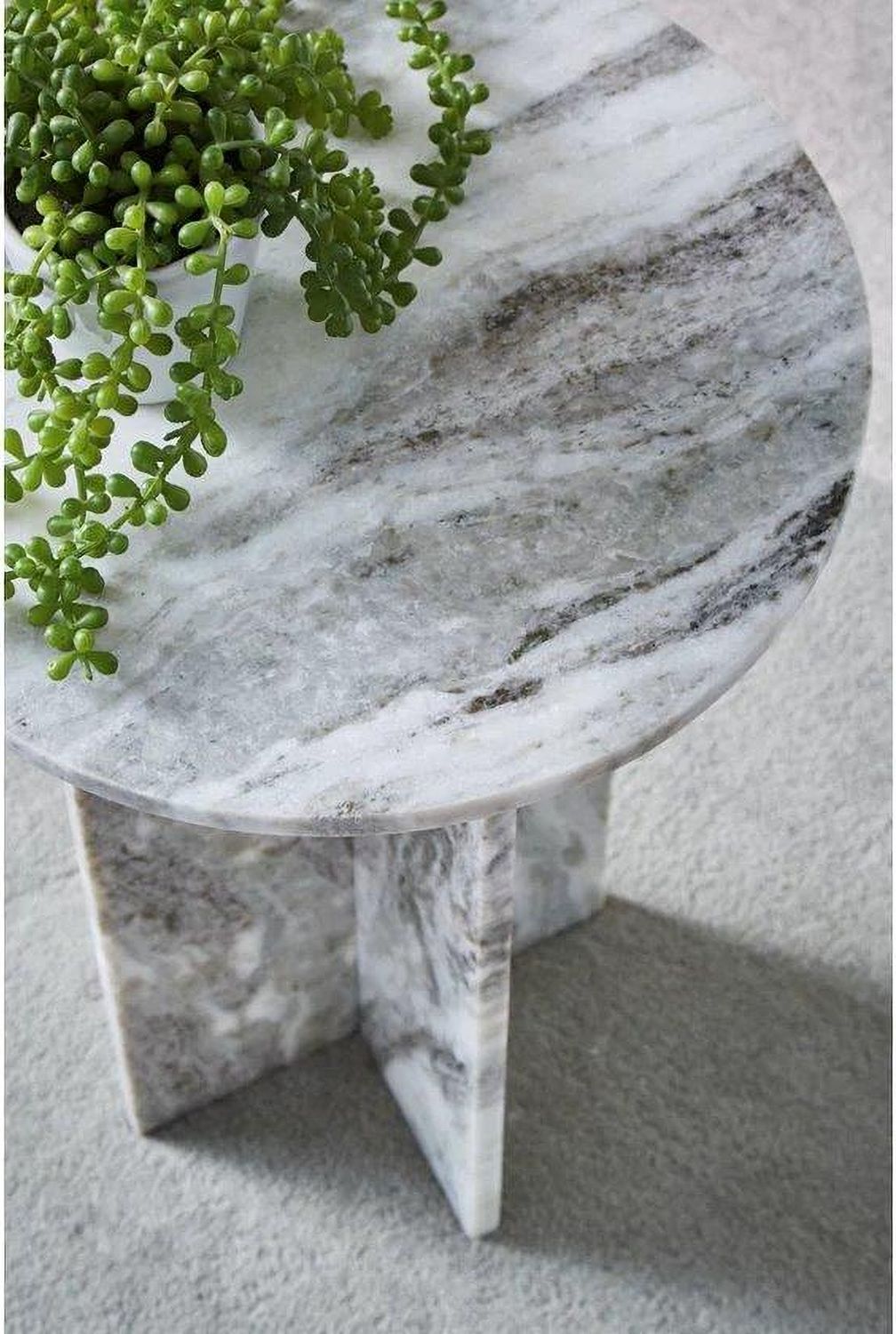 Keithwell Round Accent Table In Gray A4000610