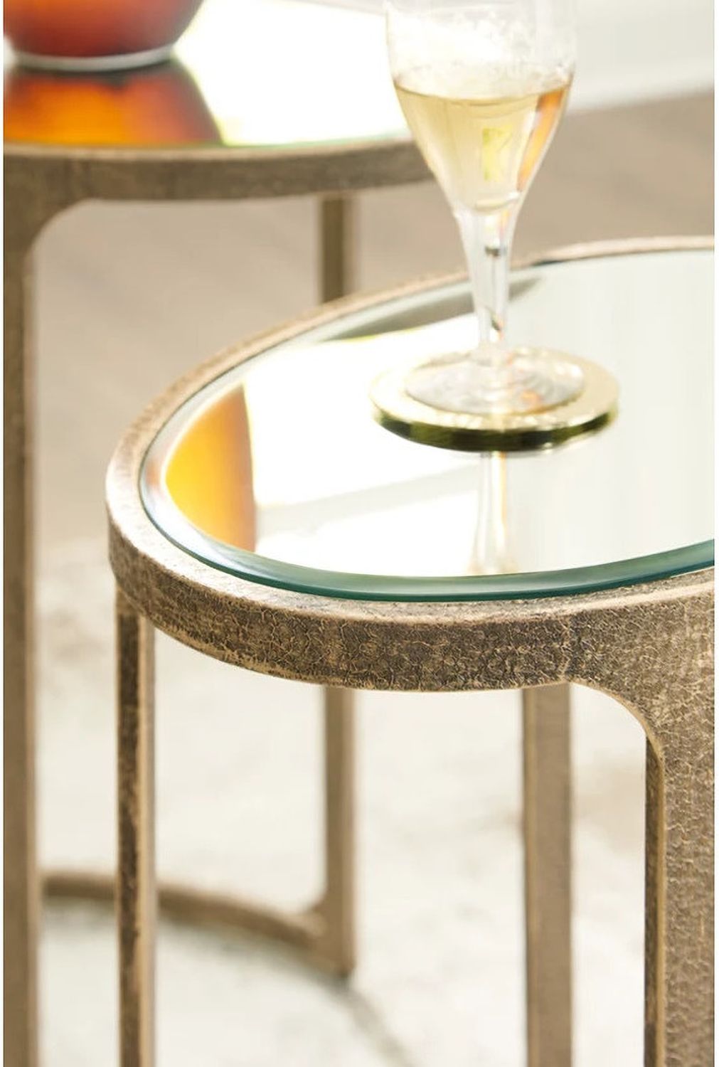 Irmaleigh Accent Table Set of 2 In Antique Black A4000624