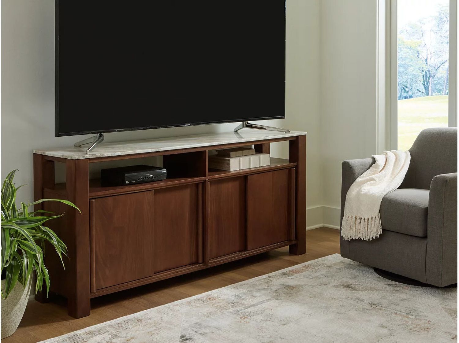 Tobinville Accent Cabinet In Dark Brown A4000673