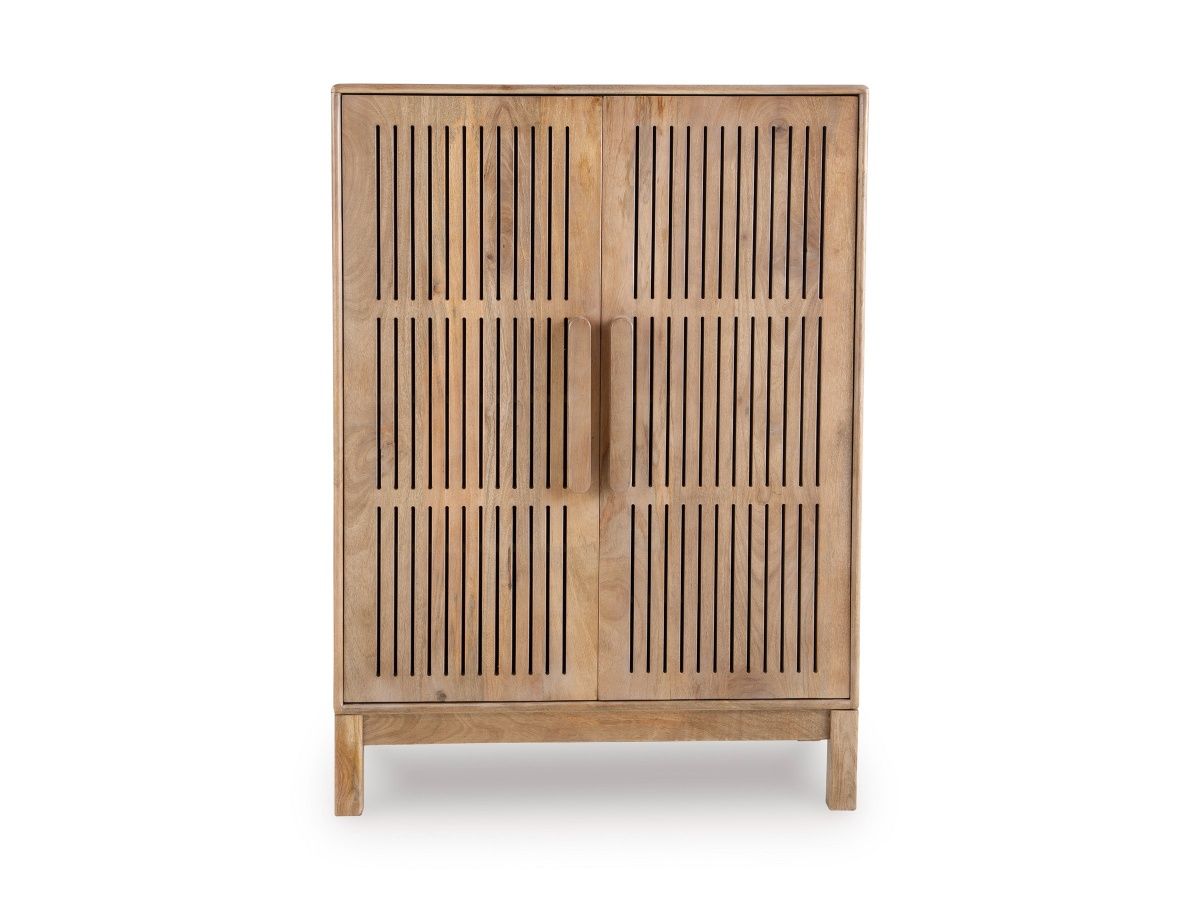 Pellamour Bar Cabinet In Natural Brown A4000698