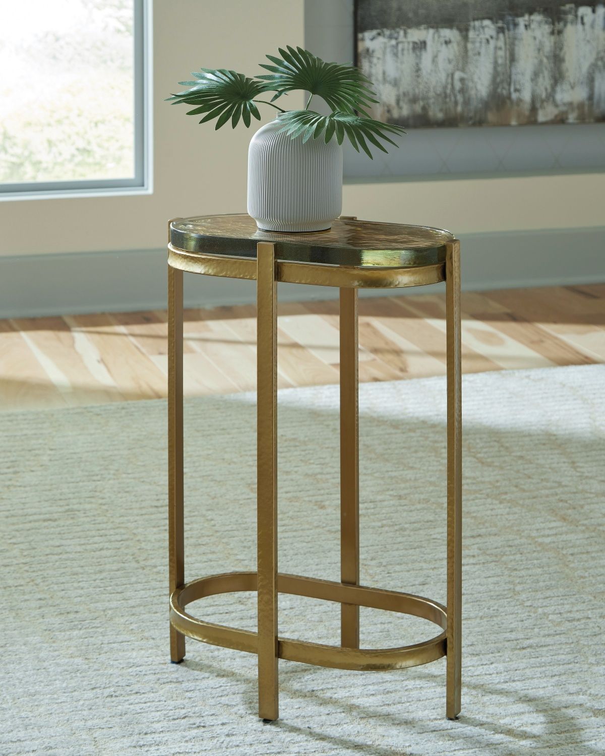Porterville Accent Table In Gold A4000716