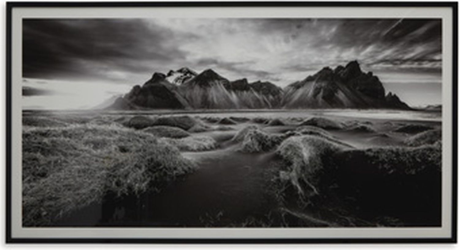 Delstone Wall Art In Black and White A8000424