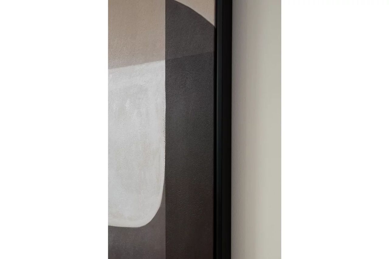 Kesleigh Wall Art In Black and White A8000495
