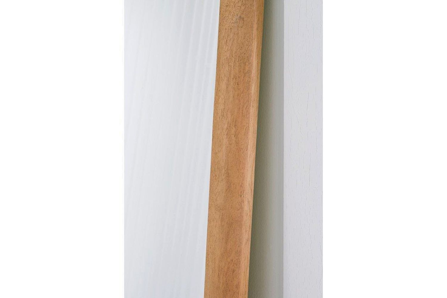 Dairville Floor Mirror In Brown A8010323