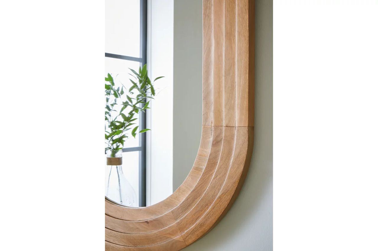 Daverly Accent Mirror In Brown A8010326