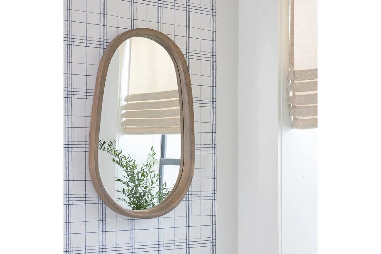 Aarilynn Accent Mirror In Antique Brown A8010329