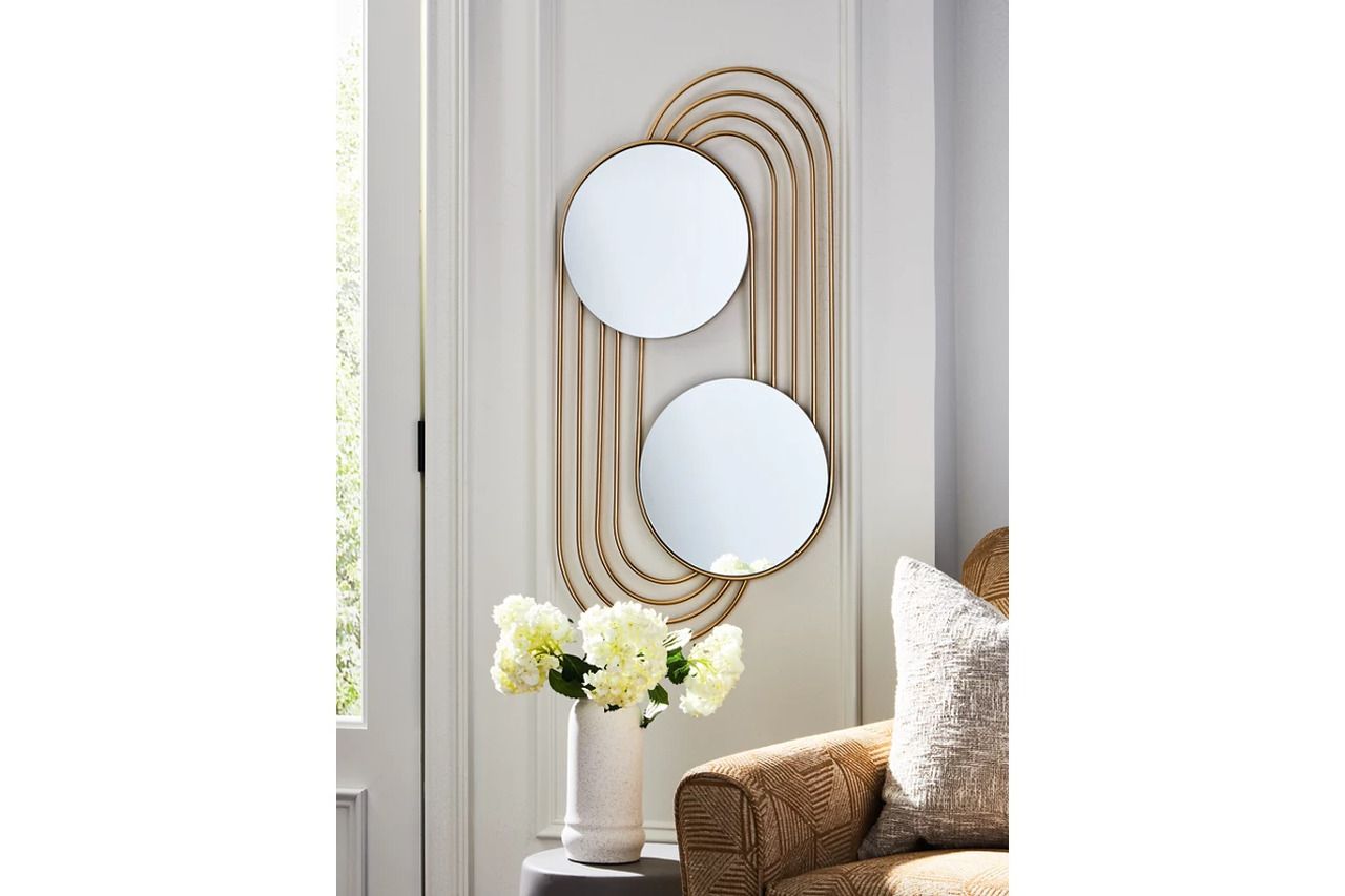 Warrenley Accent Mirror In Gold A8010401