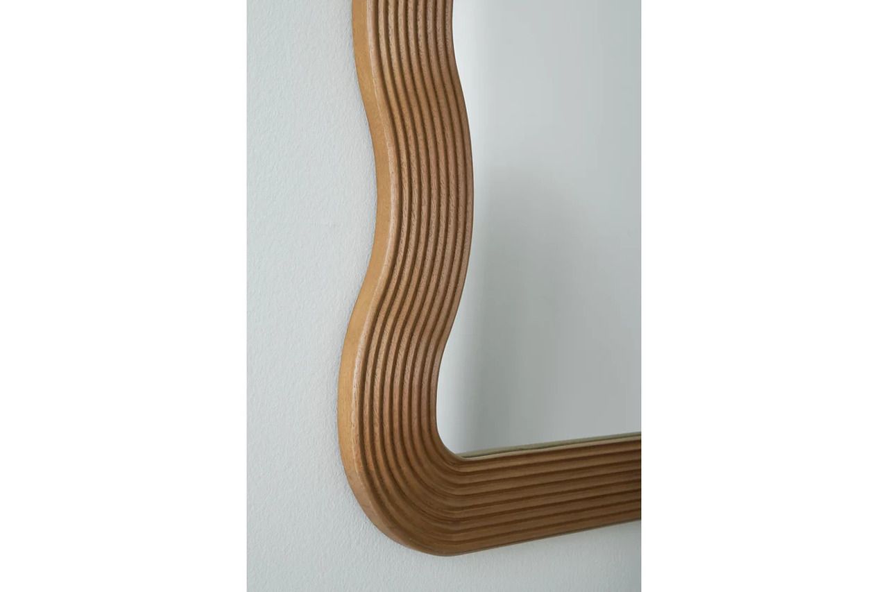 Ellisonville Floor Mirror In Brown A8010413